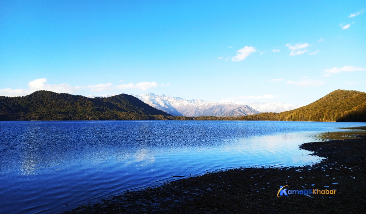 रारा ताल । तस्विरः लोकेन्द्र विश्वकर्मा 