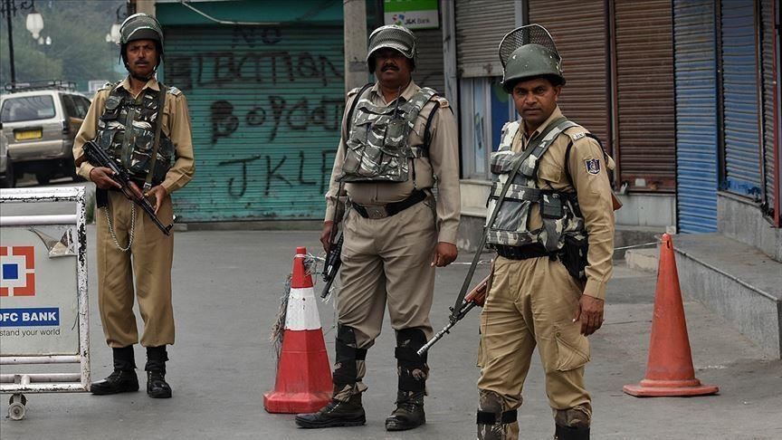 भारतमा कर्फ्यु, अत्यावश्यक बाहेकका सेवा बन्द !