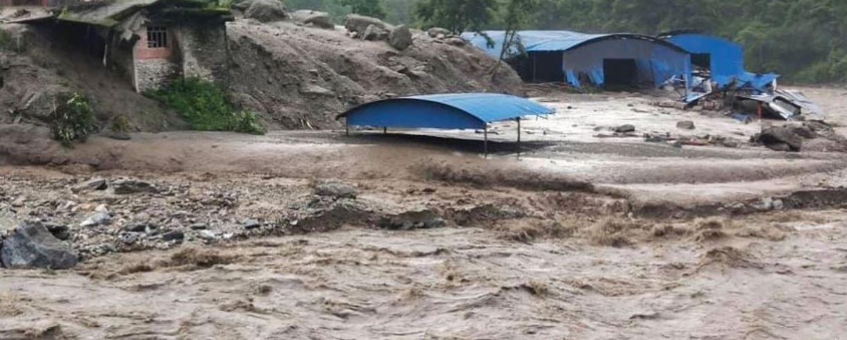 सिन्धुपाल्चोक बाढीमा दुई जनाको मृत्यु भएको पुष्टि