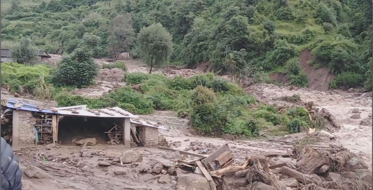 ढोरपाटन बाढीमा ४१ जना बेपत्ता, १० को मृत्यु