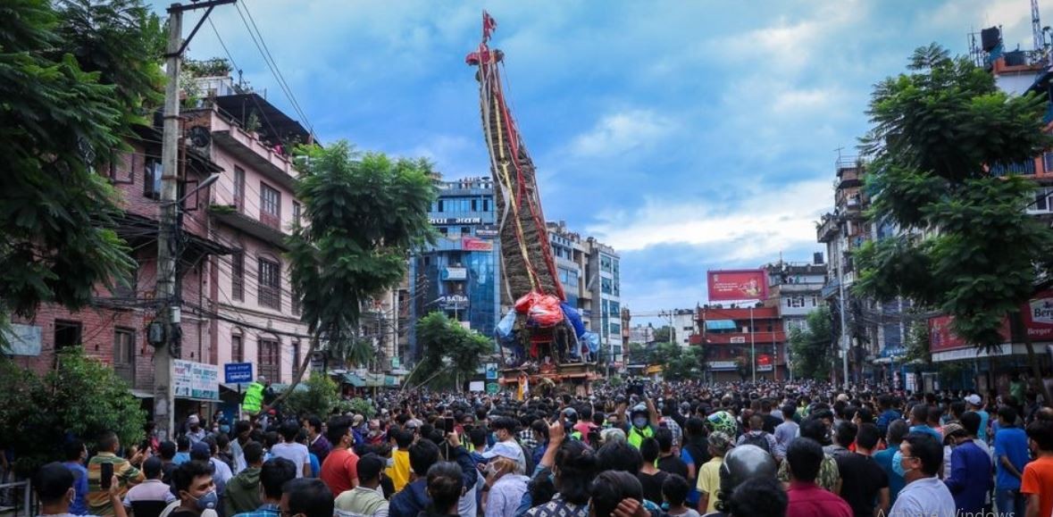 कोरोनालाई चुनौति दिदै युवाहरुको रथयात्रा