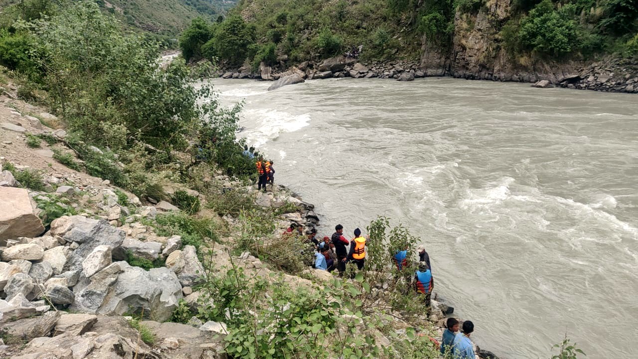 जुम्लाको तीला नदीमा ९ वर्षीया बालिका बेपत्ता 