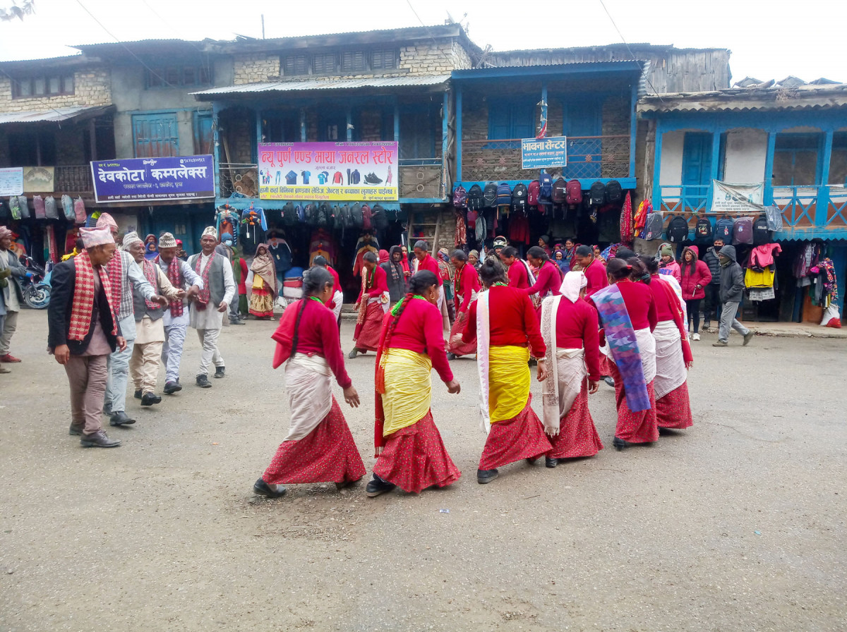 जुम्लामा ठूली भैली खेल्न सुरु