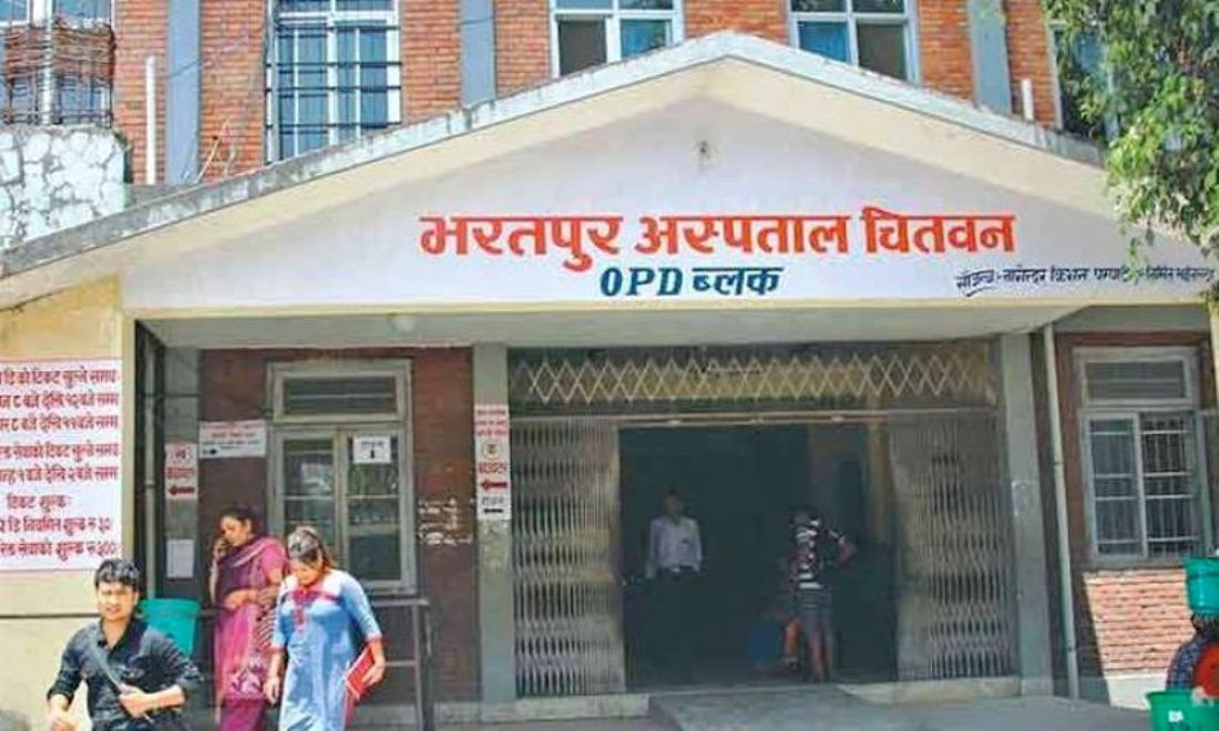 भरतपुर अस्पतालमा तरल अक्सिजन उपकरण जडान