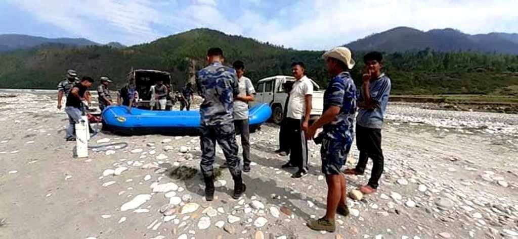 बेपत्ता युवाको खोजीका लागि गोताखोर परिचालन