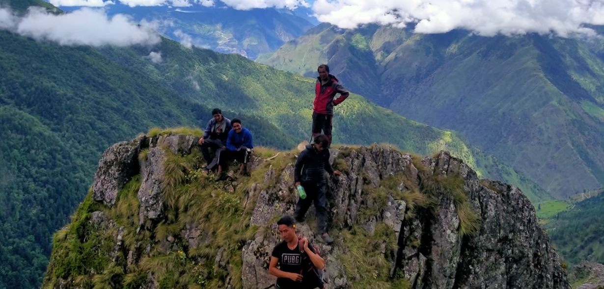 संक्रमण घट्यो, पर्यटकको संख्या बढ्यो