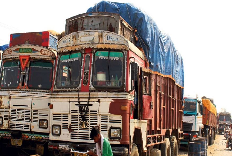 २० अर्ब ७६ करोडको निर्यात हुँदा एक खर्ब ३० अर्बको व्यापार घाटा