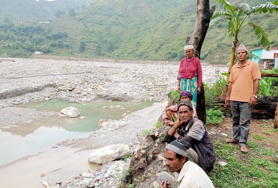 ‘राहतको पर्खाइमा बित्यो वर्षौ दिन’