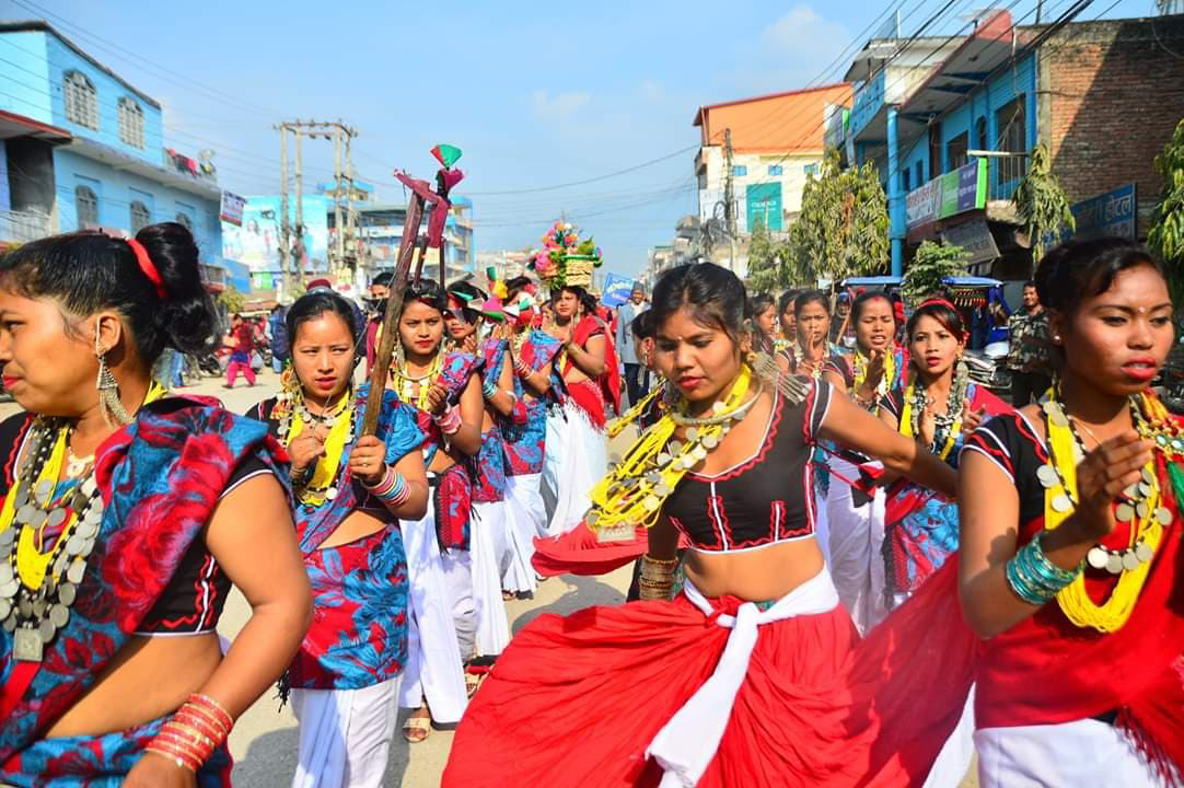 माघीपर्व मनाउँदै थारू समुदाय