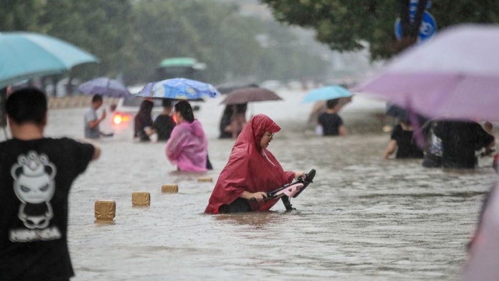 चीनको हेनान प्रान्तमा बाढी, ७३ व्यक्तिको मृत्यु 