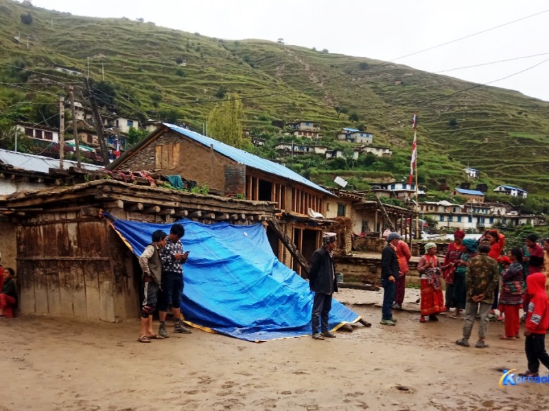 कर्णालीमा पहुँचवालालाई कोरोना प्रभावित राहत 