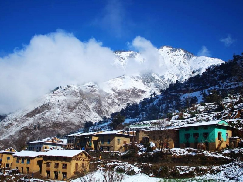 बारेकोट ताँसीका १५ तस्बिर