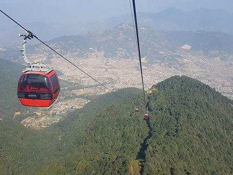 रिसोर्टमा  जाने पाहुनालाई लक्षित गरेर चन्द्रागिरि केवलकार सञ्चालनमा