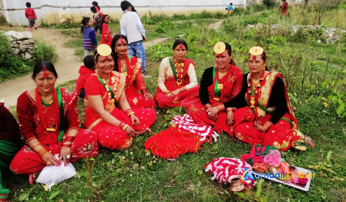 हुम्लामा यसरी मनाइयो तीज (फोटोहरु)