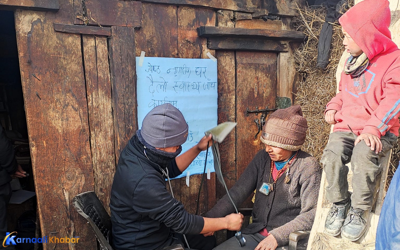 नाम्खा चालामा पहिलो पटक स्वास्थ्यकर्मी पुग्दा... 