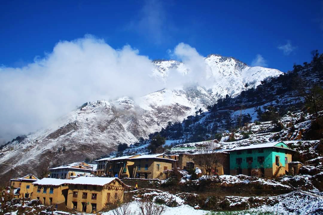 बारेकोट ताँसीका १५ तस्बिर