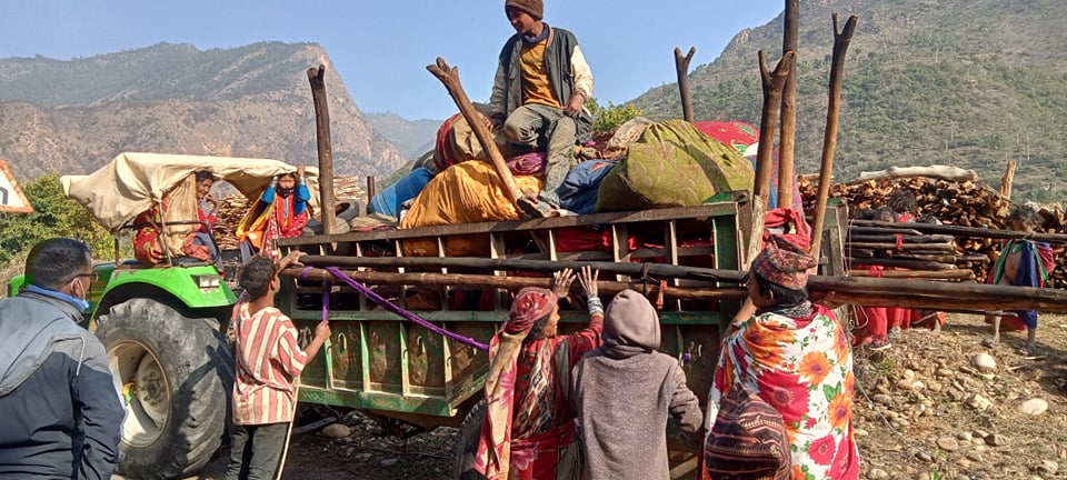 सुर्खेतको सिम्ता–३ बाखर्कमा बस्ती सरे राउटे