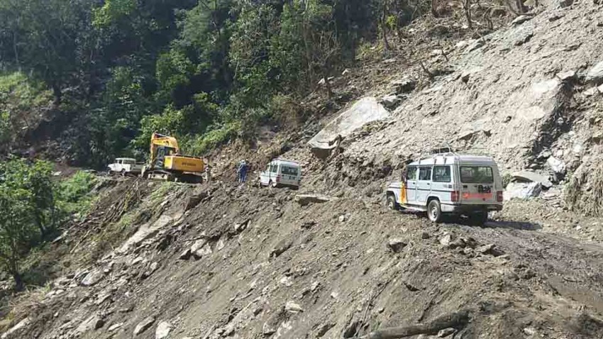 मनाङमा बाढीपहिराको क्षतिसम्बन्धी प्रतिवेदन